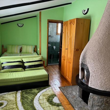 Mama Emiliya Guest House 贝利伊斯库尔 外观 照片