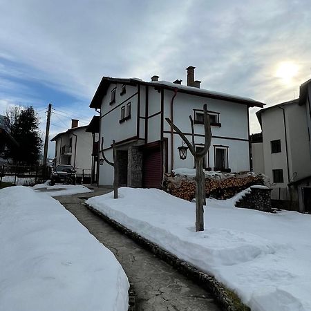 Mama Emiliya Guest House 贝利伊斯库尔 外观 照片