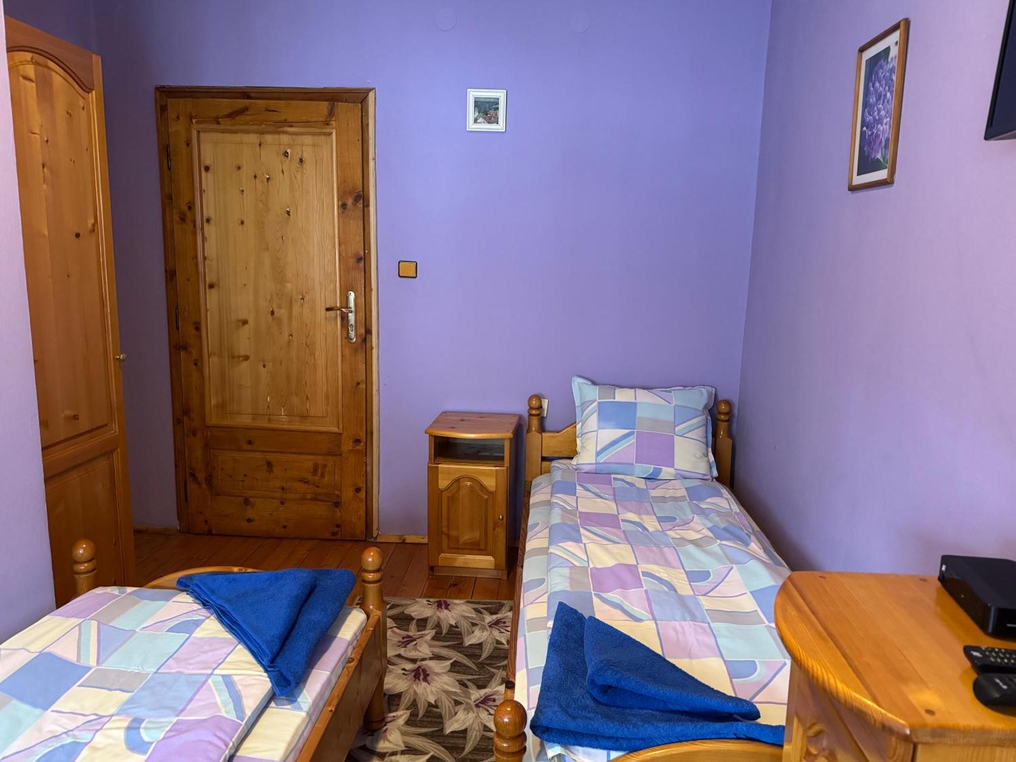 Mama Emiliya Guest House 贝利伊斯库尔 外观 照片