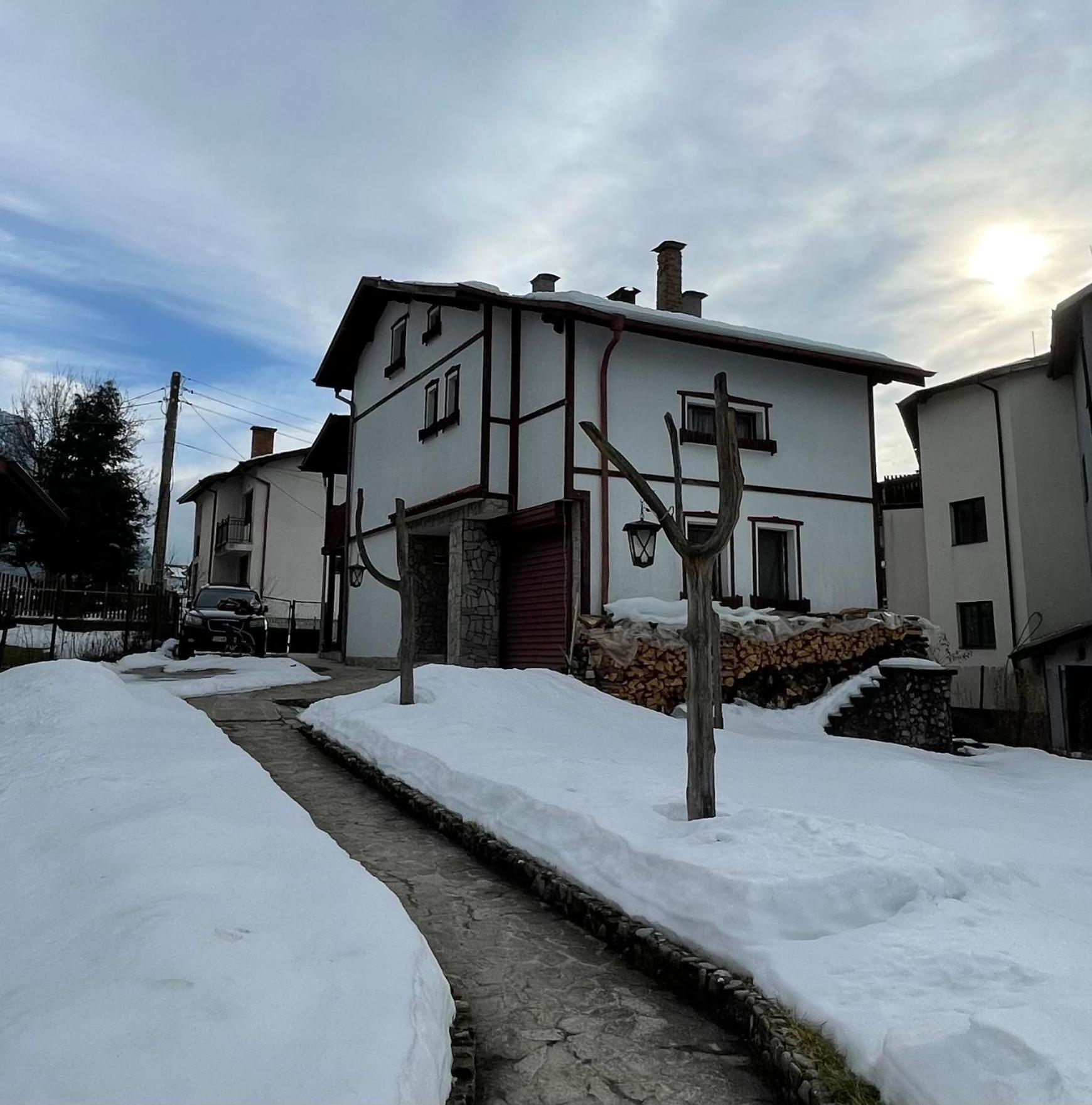 Mama Emiliya Guest House 贝利伊斯库尔 外观 照片